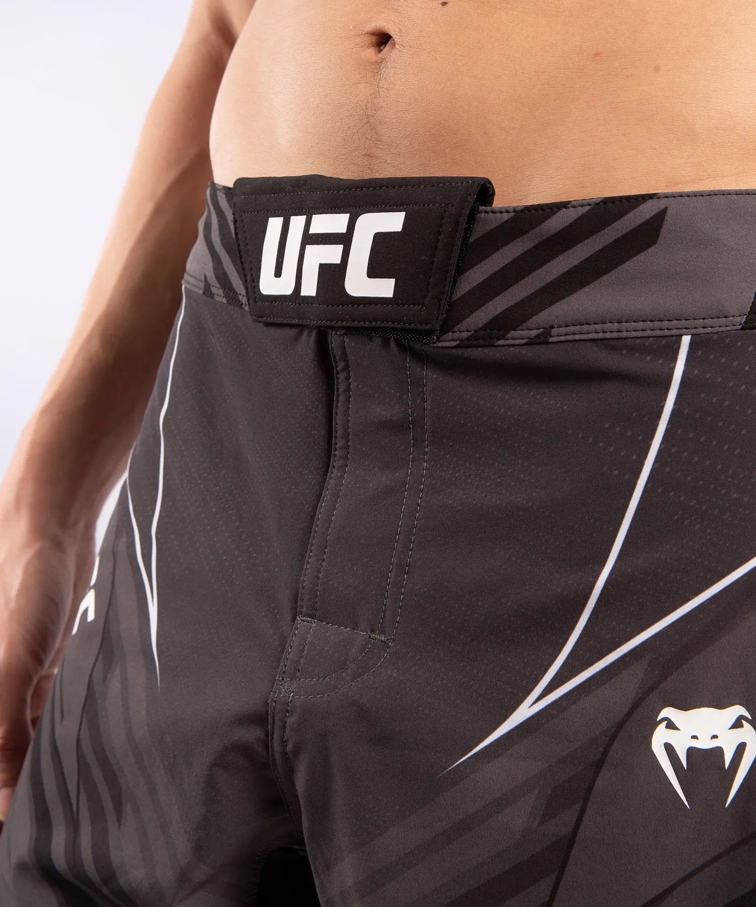 UFC Venum Pro Line Men's Shorts - Black